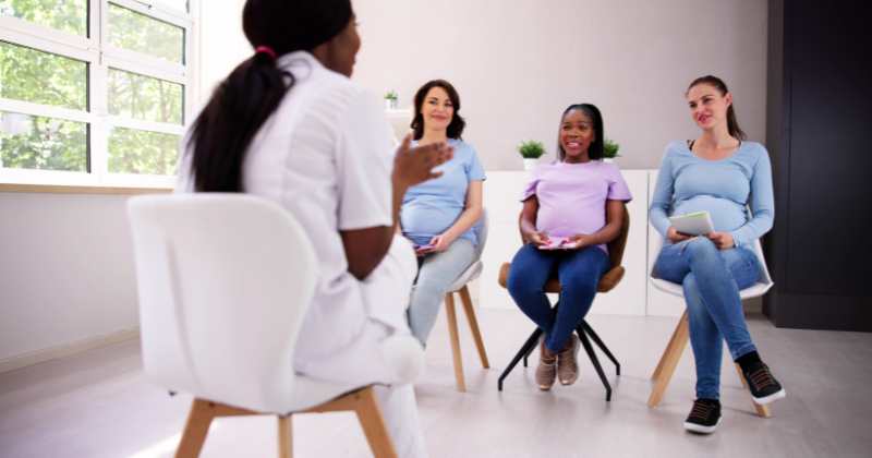 pregnant women in birth class